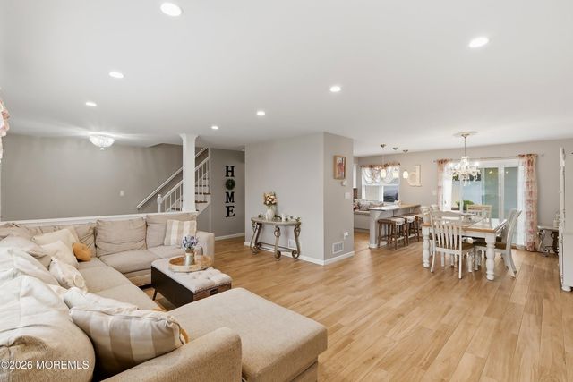 32 Bronia Street, Howell, NJ 07731