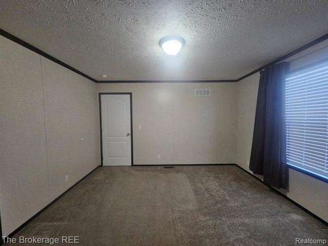 654 Basswood Court, Flint, MI 48506