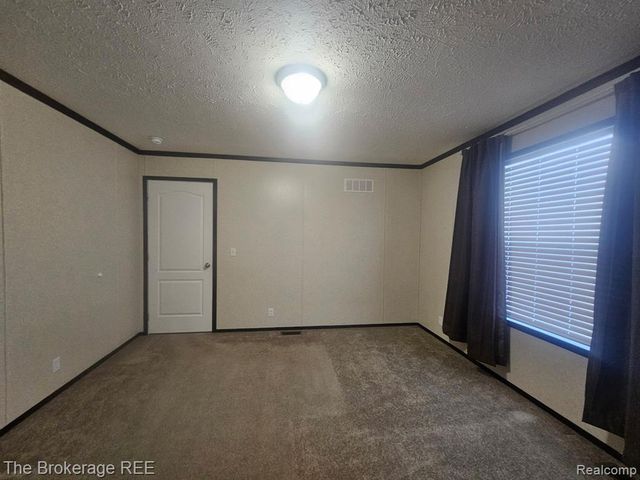 654 Basswood Court, Flint, MI 48506