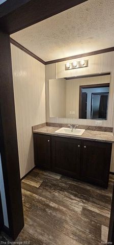 654 Basswood Court, Flint, MI 48506