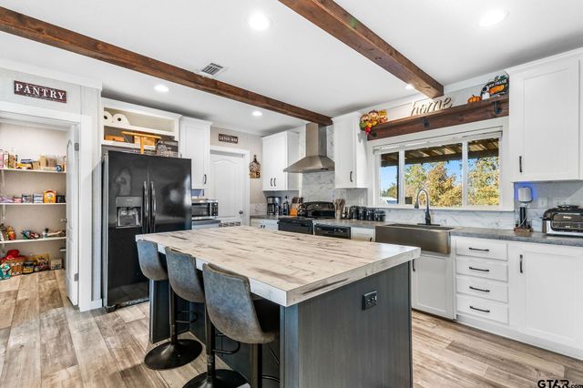 1255 Raintree Lakes Cir, Big Sandy, TX 75755