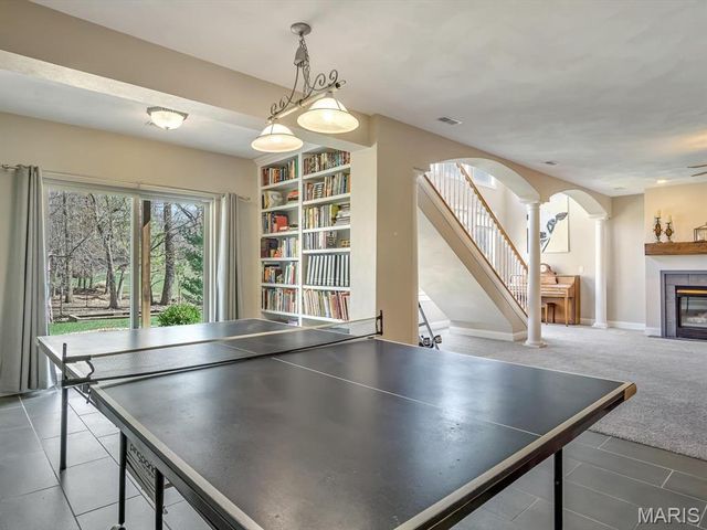 9 Timber Bluff Court, Glen Carbon, IL 62034