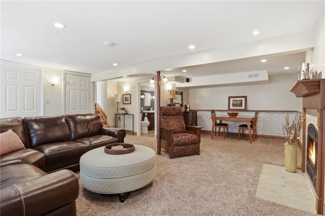 1555 Winterberry Court, Walworth, NY 14568