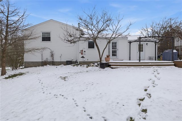 1555 Winterberry Court, Walworth, NY 14568