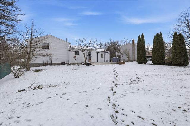 1555 Winterberry Court, Walworth, NY 14568