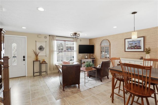 1555 Winterberry Court, Walworth, NY 14568