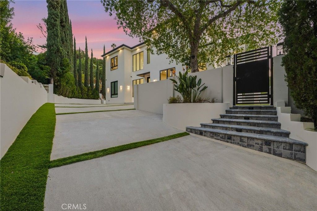 4331 Alonzo, Encino, CA 91316 — photo 2
