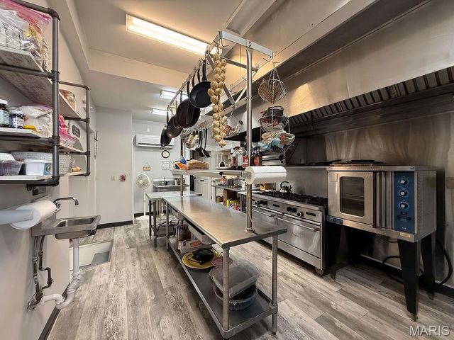 78 N Main Street, Ste Genevieve, MO 63670