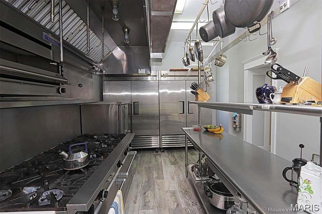 78 N Main Street, Ste Genevieve, MO 63670