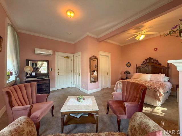 78 N Main Street, Ste Genevieve, MO 63670