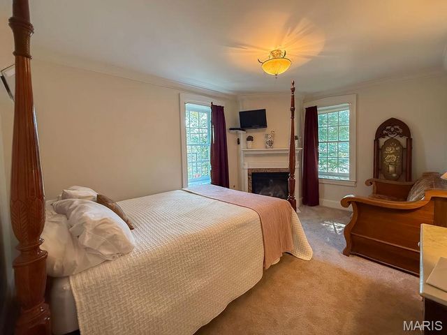 78 N Main Street, Ste Genevieve, MO 63670