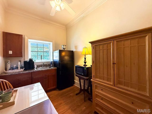 78 N Main Street, Ste Genevieve, MO 63670