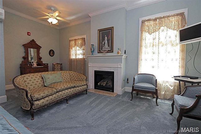 78 N Main Street, Ste Genevieve, MO 63670