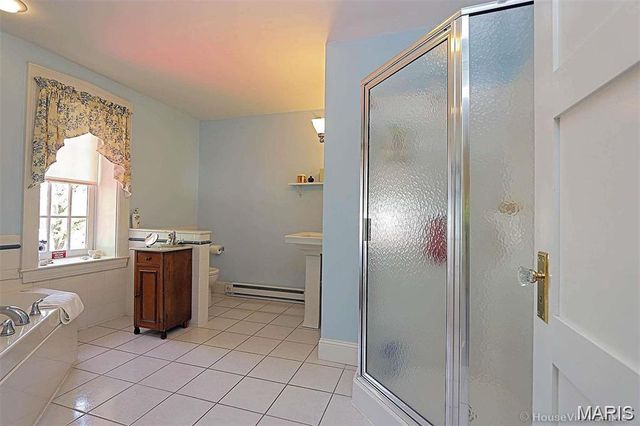 78 N Main Street, Ste Genevieve, MO 63670