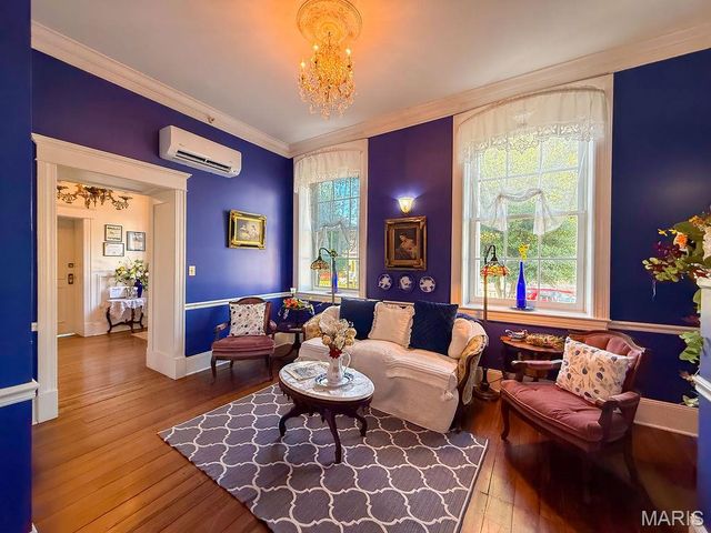 78 N Main Street, Ste Genevieve, MO 63670