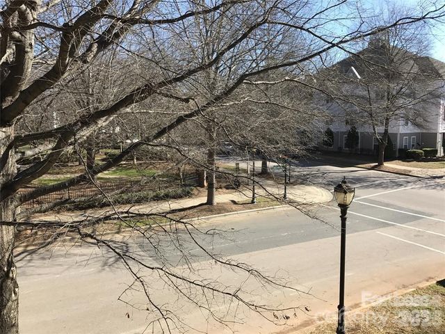 17905 Delmas Drive 203, Cornelius, NC 28031