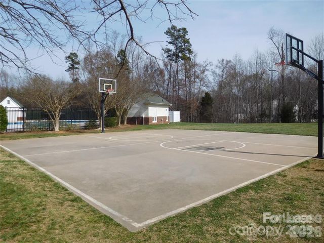 17905 Delmas Drive 203, Cornelius, NC 28031