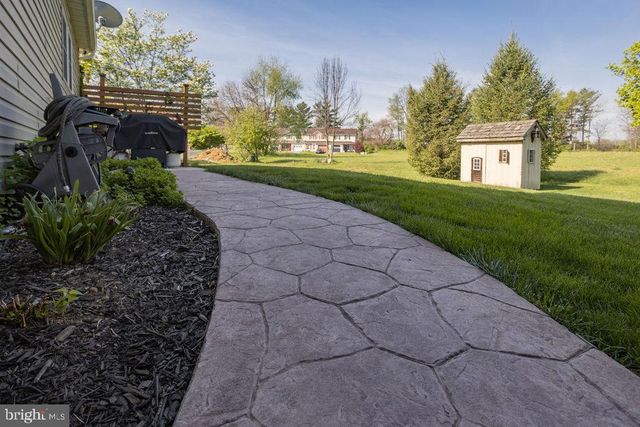 118 BAKER AND RUSSELL DR, Shippensburg, PA 17257