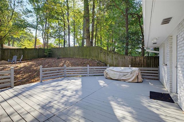 2871 Stonecreek Road SE, Smyrna, GA 30080