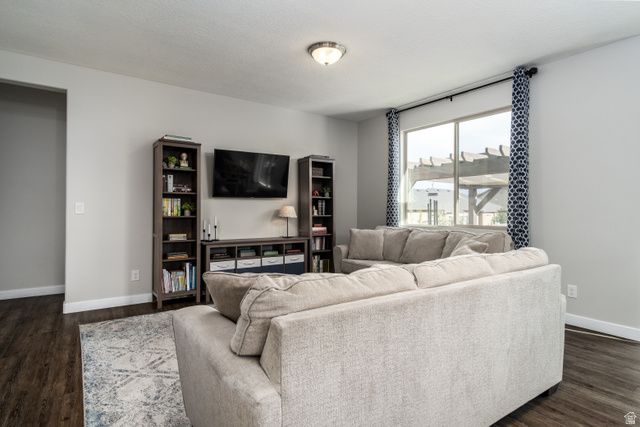 6963 W OTTER CREEK DR, West Jordan, UT 84081