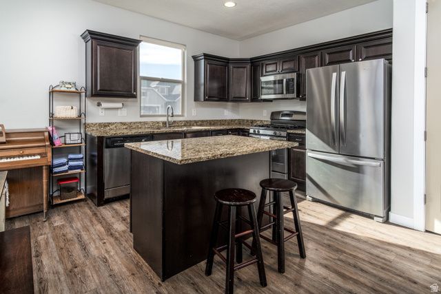 6963 W OTTER CREEK DR, West Jordan, UT 84081