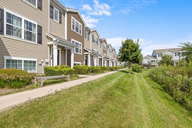 2431 Upland Road, Pingree Grove, IL 60140