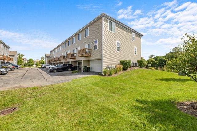 2431 Upland Road, Pingree Grove, IL 60140