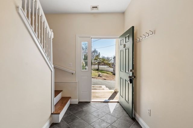 30 Gayron Way 1, Lynn, MA 01905