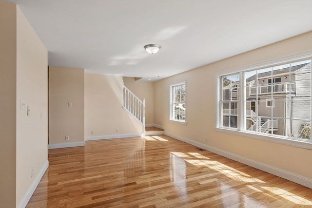 30 Gayron Way 1, Lynn, MA 01905