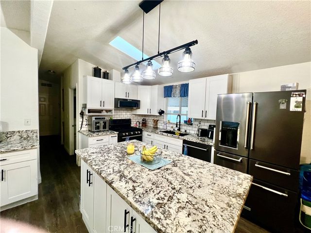 901 S 6th Avenue 221, Hacienda Heights, CA 91745