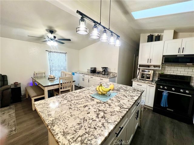 901 S 6th Avenue 221, Hacienda Heights, CA 91745
