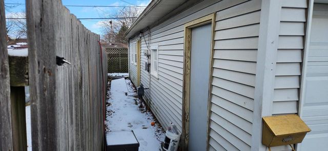 1115 Perry AVENUE, Racine, WI 53406