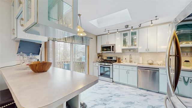 23 Baylor Road, New City, NY 10956