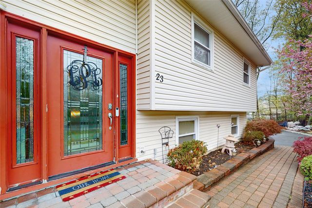 23 Baylor Road, New City, NY 10956