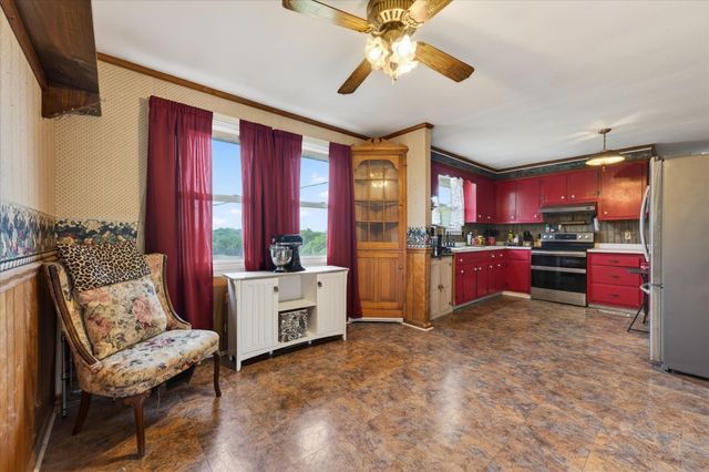 2500 Rawlings Rd, Woodlawn, TN 37191