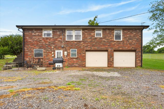2500 Rawlings Rd, Woodlawn, TN 37191
