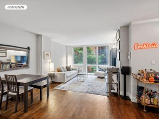 59 HAWTHORNE Street # 2D, New York City, NY 11225