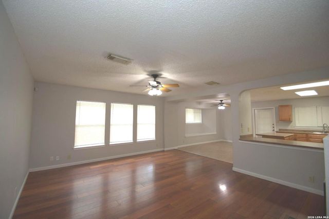 6150 BORDER TRAIL DR, San Antonio, TX 78240