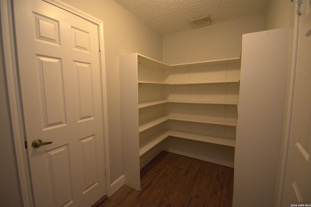 6150 BORDER TRAIL DR, San Antonio, TX 78240