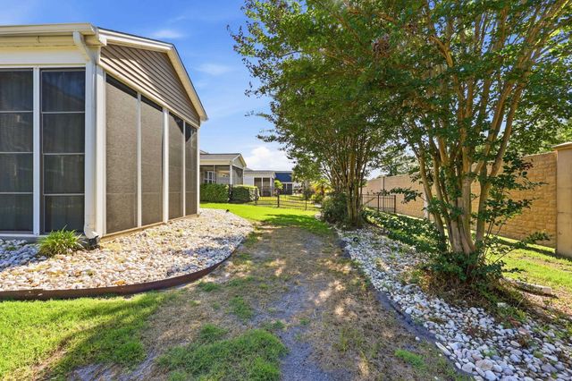 5010 Weatherwood Dr., North Myrtle Beach, SC 29582