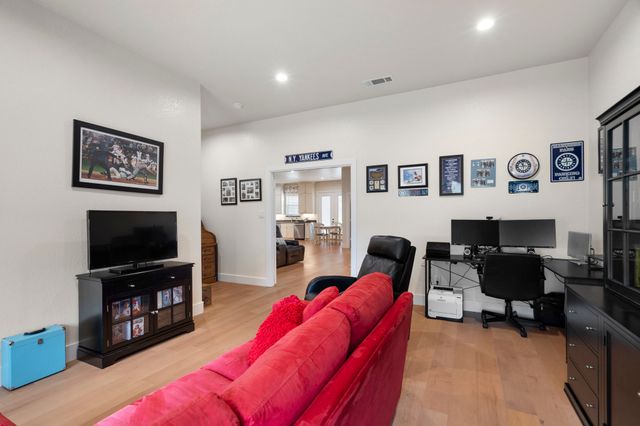 6520 Shoreline Drive, Little Elm, TX 75068