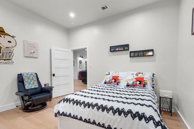 6520 Shoreline Drive, Little Elm, TX 75068