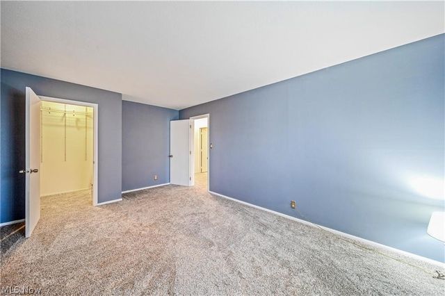 7987 Carriage Circle, Mentor, OH 44060