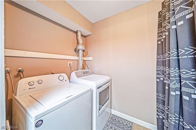 7987 Carriage Circle, Mentor, OH 44060