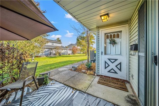 7987 Carriage Circle, Mentor, OH 44060