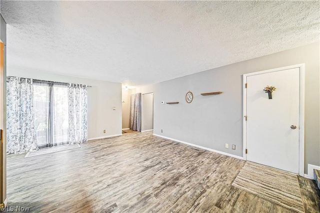 7987 Carriage Circle, Mentor, OH 44060