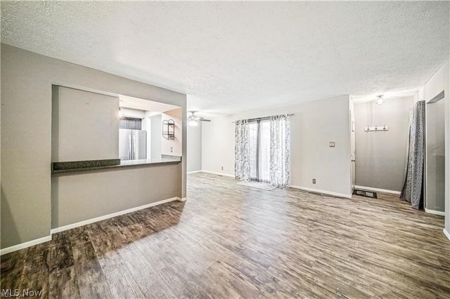 7987 Carriage Circle, Mentor, OH 44060