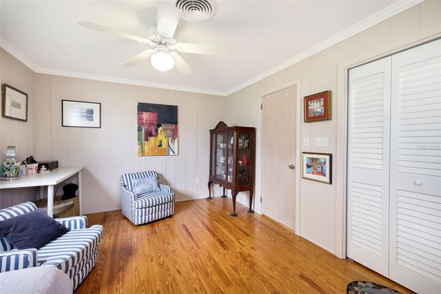 2070 HYDE PARK STREET, Sarasota, FL 34239