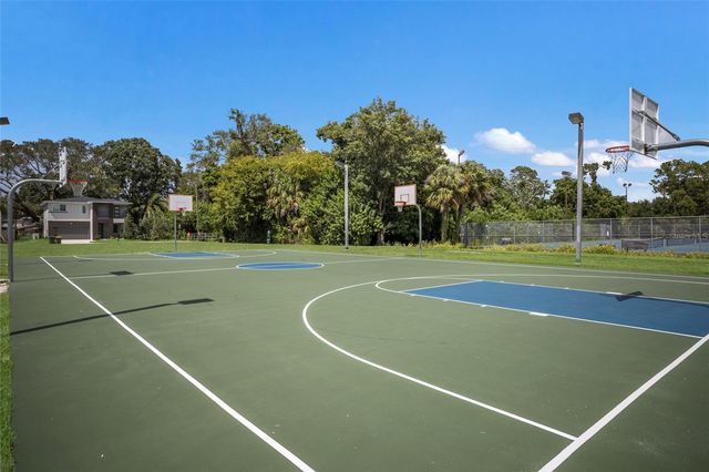 2070 HYDE PARK STREET, Sarasota, FL 34239