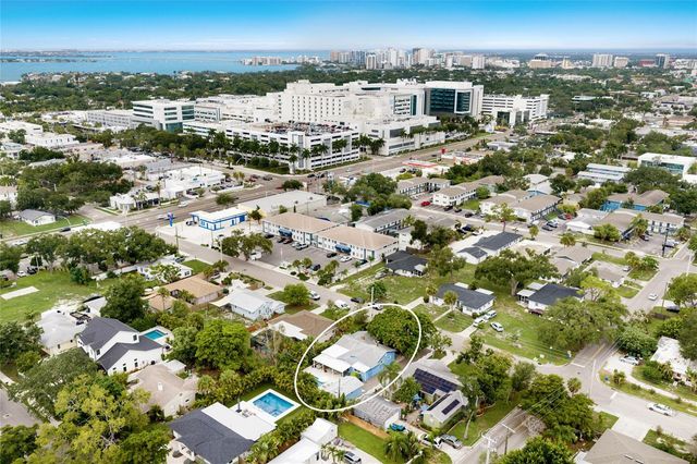 2070 HYDE PARK STREET, Sarasota, FL 34239